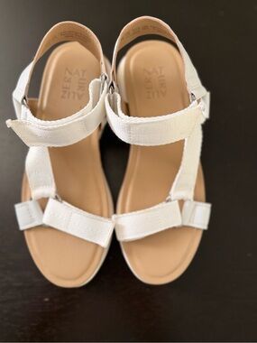 Naturalizer White Strappy Hook-and-Loop Women's Sandals